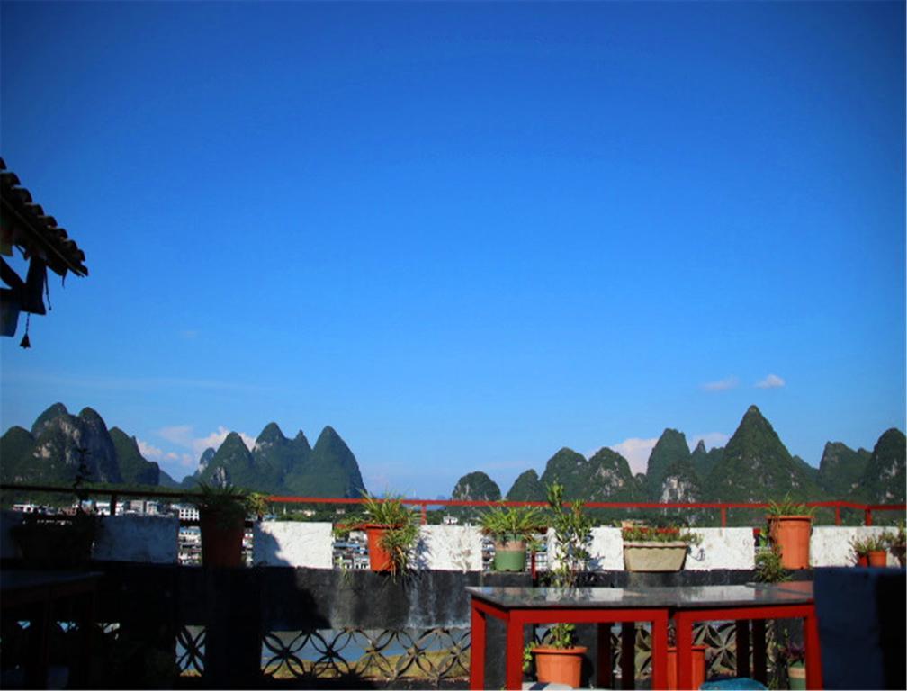 En Attendant Godot Youth Hostel Yangshuo Exteriör bild